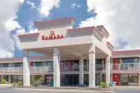 Ramada by Wyndham Edgewood Hotel & Conference Center - 2 Sao