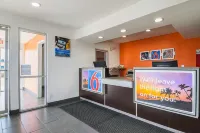Motel 6 Lost Hills, CA