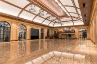 Hillcreek Gardens Tagaytay Hotels in Alfonso