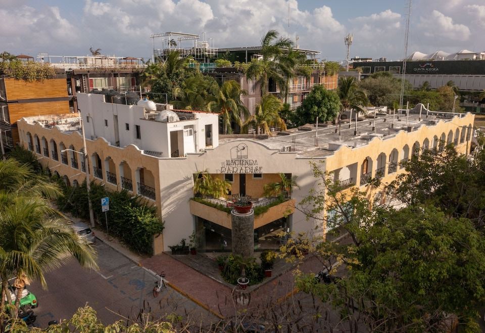Hacienda Paradise Hotel