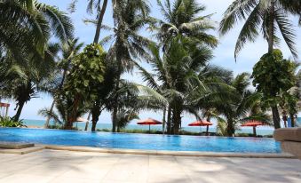 Sunshine Beach Resort