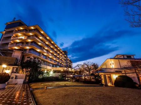 Arima Onsen Hyoe Koyokaku Kobe Отели рядом с достопримечательностью «Rokko Yanama no Ue Art Muserum»