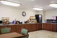 Country Inn & Suites by Radisson Bismarck Waterpark - breakfast