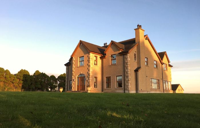 Mourne Country House
