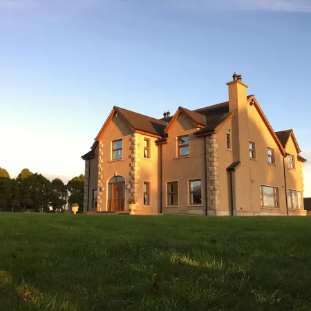 Mourne Country House