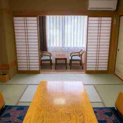 와카마츠 혼텐 Rooms