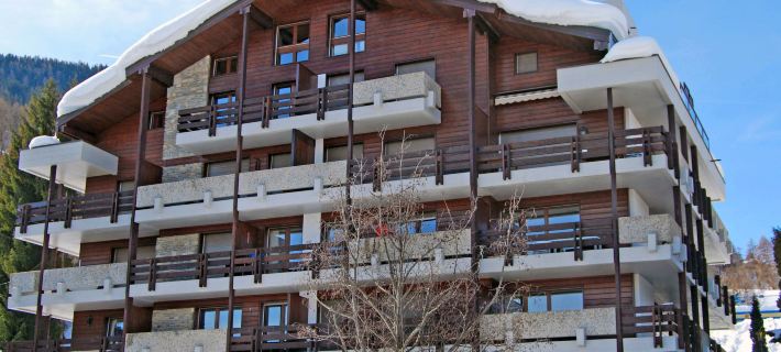 Bisse-Vieux A-4 Hotels in Conthey