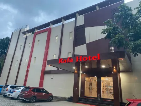 Hotel Rafa Jayapura Отели в г. Wai Mhorock