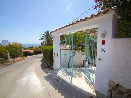 Estrella Azul Отели рядом с достопримечательностью «Red Walls»