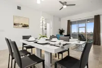 2 Bed Champions Gate Golf Resort 2 Bedroom Townhouse by RedAwning Hotel a Reunion