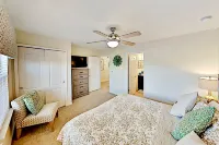 Misty Oaks Circle at Ellis Exclusive Villas