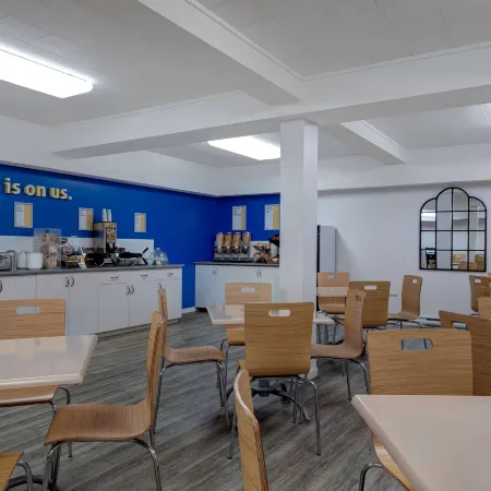 Days Inn by Wyndham Victoria Airport Sidney