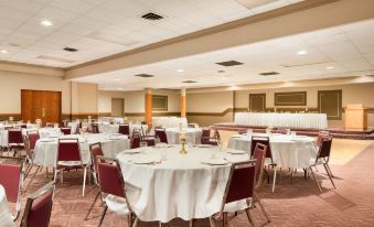 Coast Swift Current Hotel
