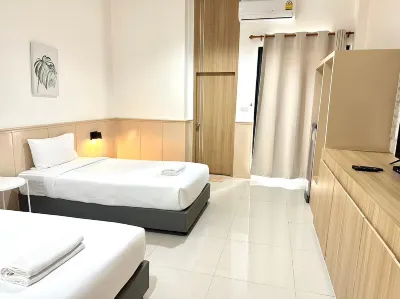 Grand PL Ville Hotel Hotell i Khuha Sawan