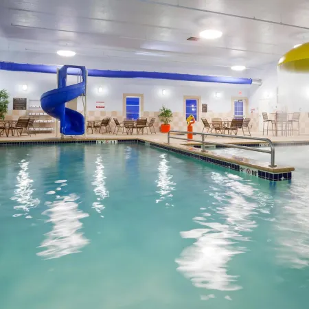 La Quinta Inn & Suites by Wyndham Fargo-Medical Center