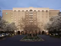 Embassy Suites by Hilton Greenville Golf Resort & Conference Center - Barer