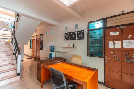Btx 31 Residence Bintaro Отели в г. Cипутат