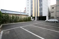 Elga Hotel - parking