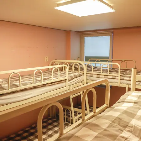 Busan Sukbak Dot Com Guesthouse