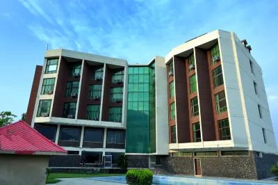 Hibis Hotel Devi Grand - Katra Hotel di Reasi