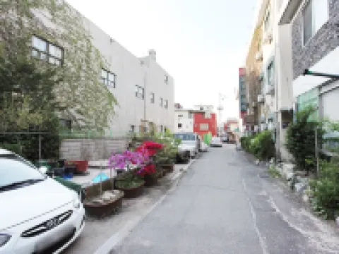 Yeoncheon Yeogiseo Jaja 漣川郡酒店