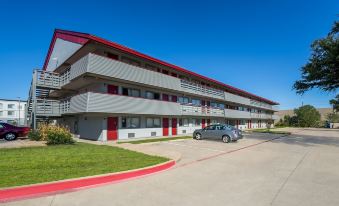 Red Roof Inn Dallas - DFW Airport North