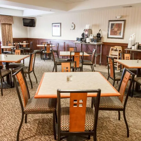 Comfort Suites Grand Rapids North