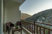 Zostel Plus Kareri - Mountain view