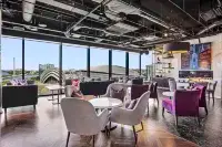 Radisson Red Glasgow - breakfast