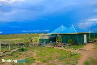 Amanya King Lion 1-Bed Wigwam in Amboseli