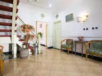 RedDoorz near Pantai Falajawa Kota Ternate Hotels in Ternate