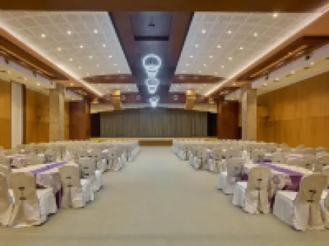 ฟลอร่า แอร์พอร์ต โฮเทล แอนด์ คอนเวนชั่นเซ็นเตอร์ โคชิ โรงแรมในโคจิ