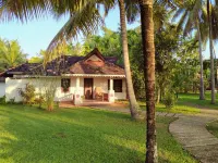 Palmgrove Lake Resort Hotels near Chethy Harbour