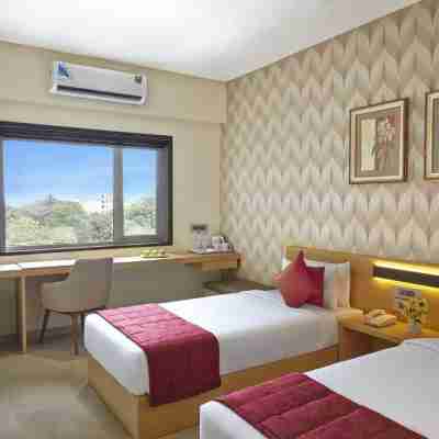 Click Hotel, Junagadh Rooms