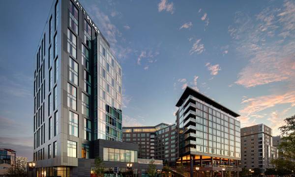 Hyatt Place Boston/Seaport District