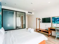 Tique Series Boutique Resort Hotels near Suan Son (Phe Arboretum)
