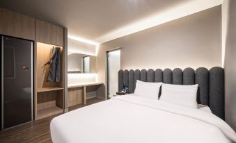 Gyeongju Poverta Hotel
