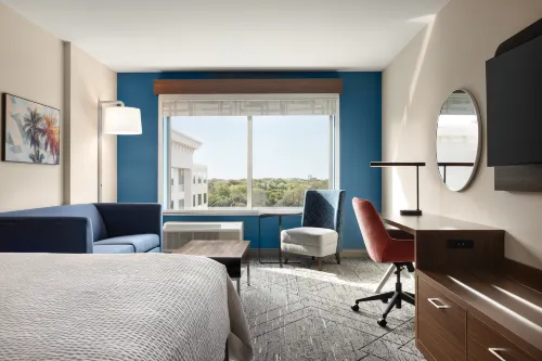 هوليداي إن إكسبرس كيب كانافيرال باي آيتش جي فنادق في Cape Canaveral