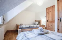The Brambles - 2 Bedroom Cottage - Llanteg - 4-Star