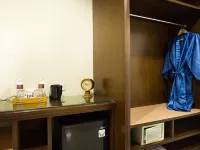 آمالفي سيمينياك Hotels near شاطئ بيراوا (Berawa Beach)