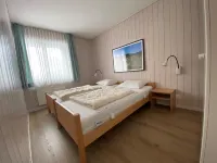 Suzanne Nr. 22 Hotels in Schönried
