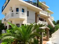 Frideriki Studios & Apartments
