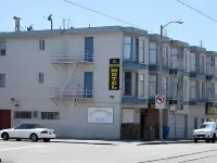 海洋旅館 鄰近蘇特羅海濱浴場的酒店