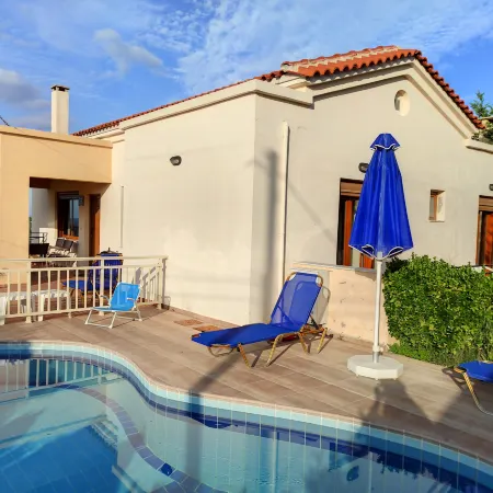 Villa Stefanos, Sea View, Private Pool, Near Sea