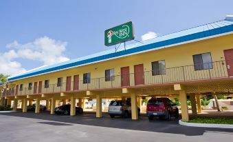 Waterside Suites and Marina