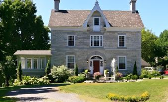 Clyde Hall Bed and Breakfast