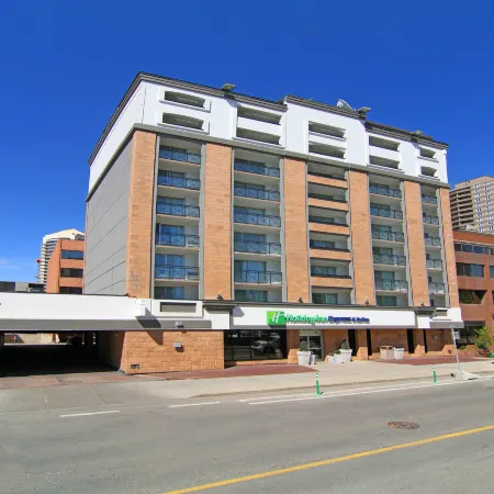 Holiday Inn Express & Suites CALGARY by IHG