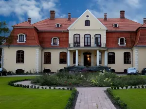 Liepupe Manor