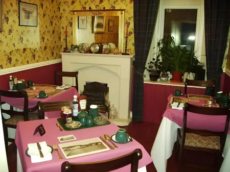 Blair Villa South Отели в г. Обан