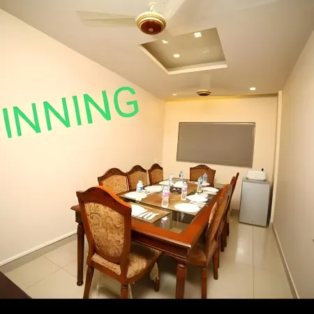 Hira Guest House